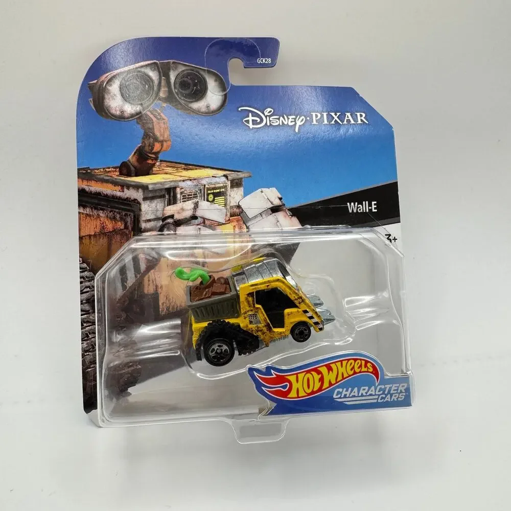 Hot Wheels Wall-E Disney Pixar Character Cars Diecast Vehicle NIP Sealed GCK28